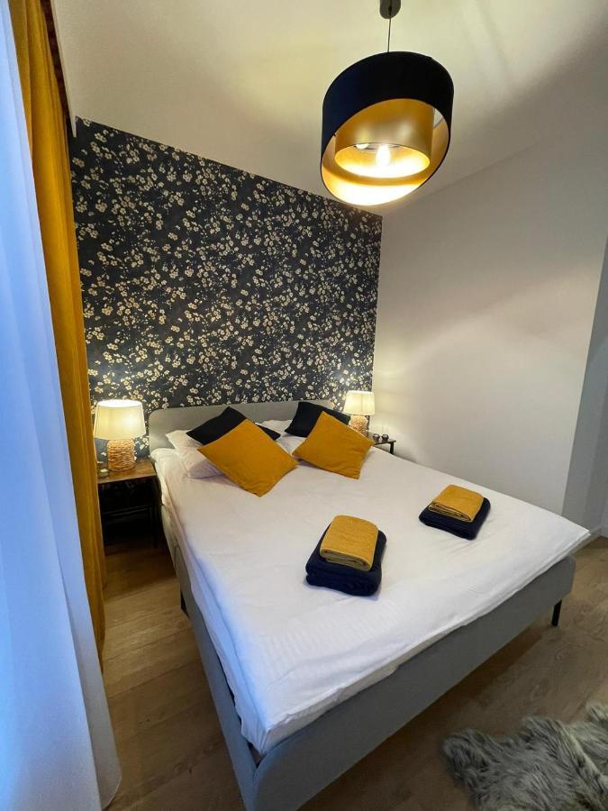Apartament Pileckiego Nowy Dwor Mazowiecki Modlin Airport Exterior photo