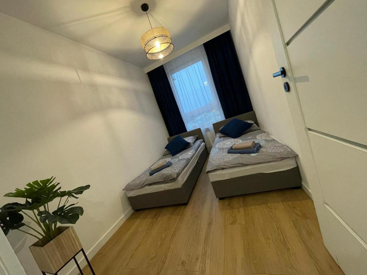 Apartament Pileckiego Nowy Dwor Mazowiecki Modlin Airport Exterior photo