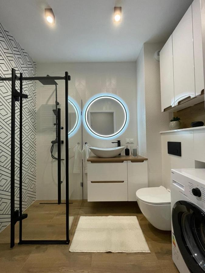 Apartament Pileckiego Nowy Dwor Mazowiecki Modlin Airport Exterior photo