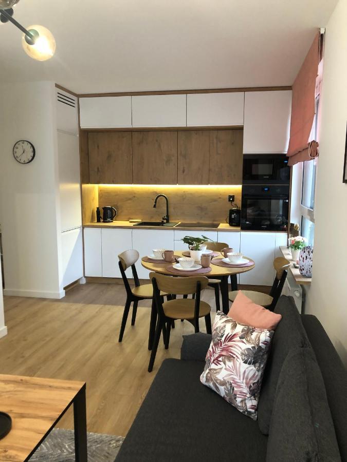 Apartament Pileckiego Nowy Dwor Mazowiecki Modlin Airport Exterior photo